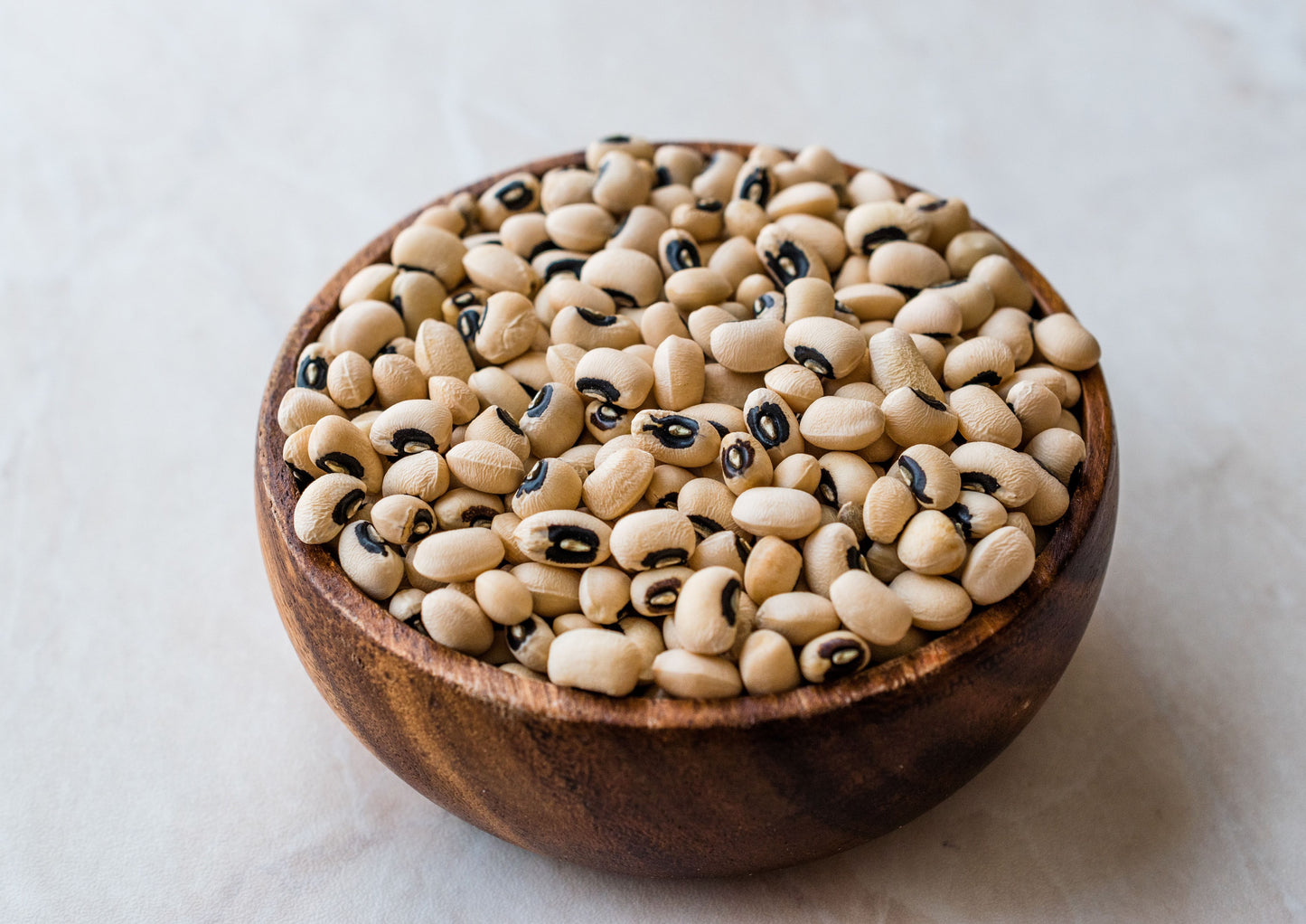 Black-Eyed Peas — Non-GMO Verified, Raw Dried Whole Cow Peas, Sproutable, Bulk. Easy to Cook. Great for Soups, Stews, Salads and Vegan Burgers