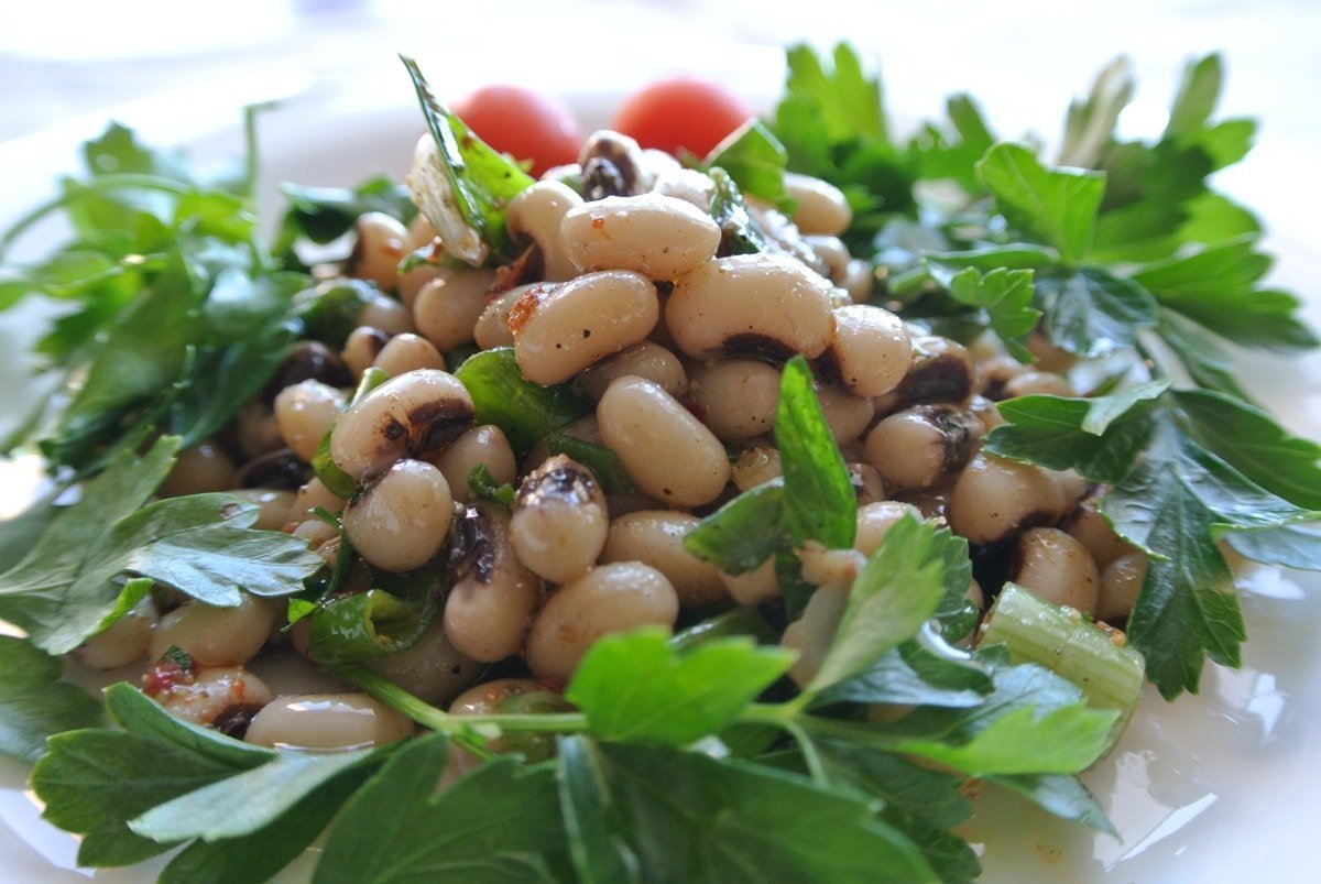 Organic Black-Eyed Peas - Raw Dried Cow Peas, Non-GMO, Bulk Beans, Product of the USA - by Food to Live