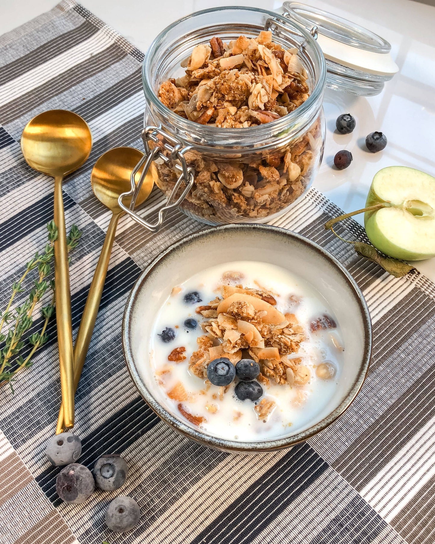 Organic Golden Crunchy Granola - by Food To Live