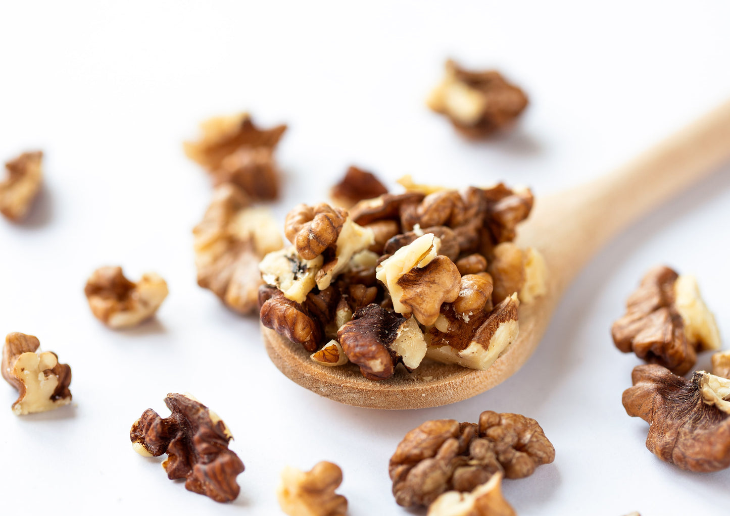 California Walnut Pieces – Non-GMO Verified, Chopped Nuts, Shelled, Raw, Unsalted, Vegan, Bulk. Keto Snack. Good Source of Protein, Iron. Great for Salads, Desserts, Ice Cream, Made in USA